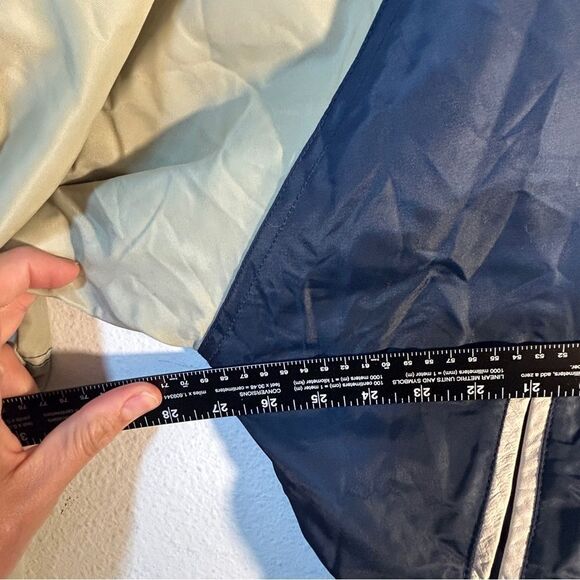 Warner Bros Store Jacket Large Cast Crew Blue Hollywood Varsity Looney Tunes VTG - Picture 9 of 16